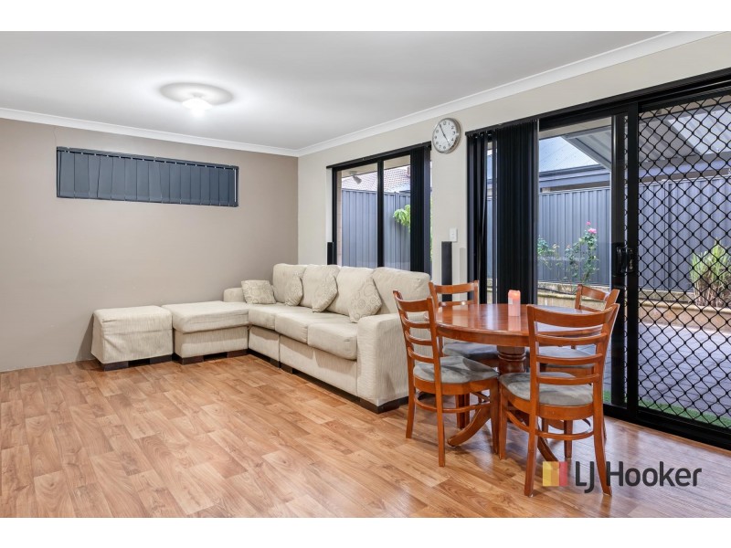 11 LIGADO AVENUE, Aveley WA 6069