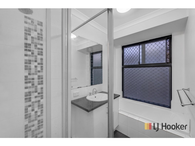 11 LIGADO AVENUE, Aveley WA 6069