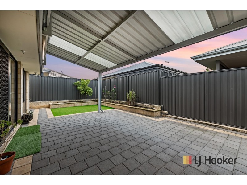 11 LIGADO AVENUE, Aveley WA 6069