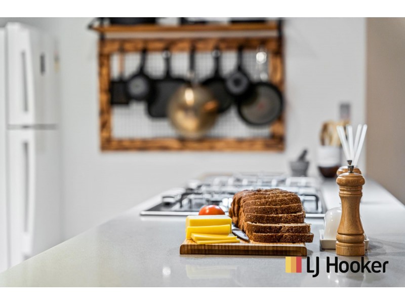 18 Mitre Bend, Ellenbrook WA 6069