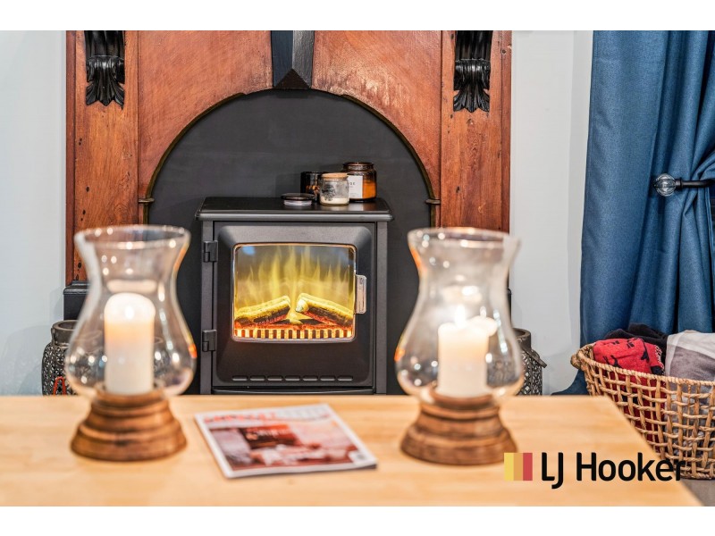 18 Mitre Bend, Ellenbrook WA 6069