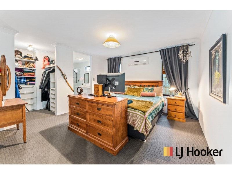 18 Mitre Bend, Ellenbrook WA 6069