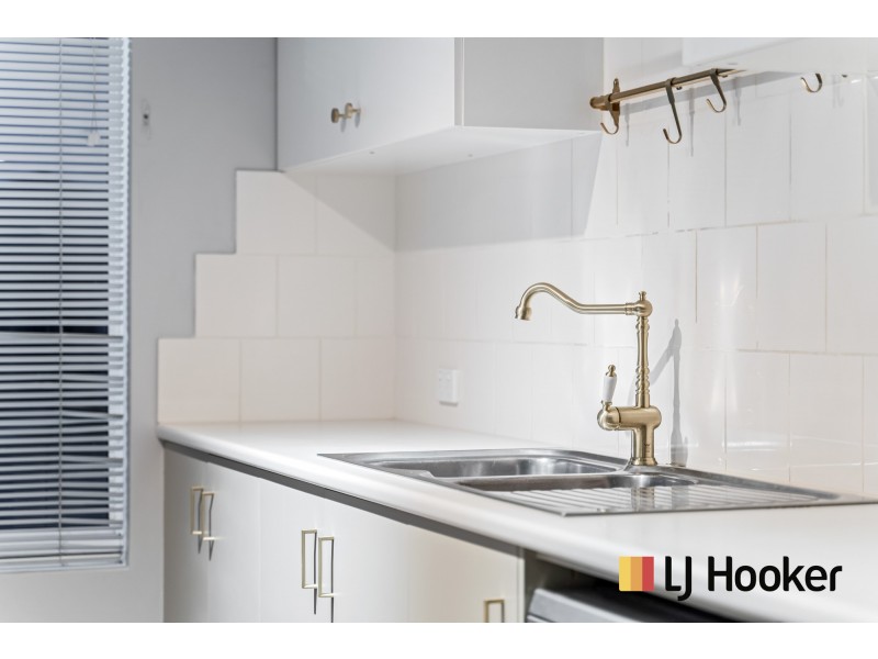 122A BRIXTON CRESCENT, Ellenbrook WA 6069