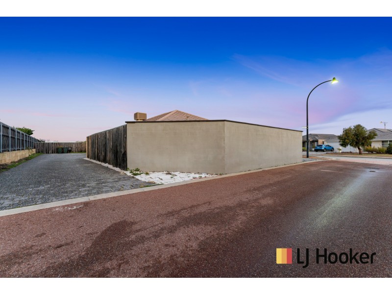 122A BRIXTON CRESCENT, Ellenbrook WA 6069