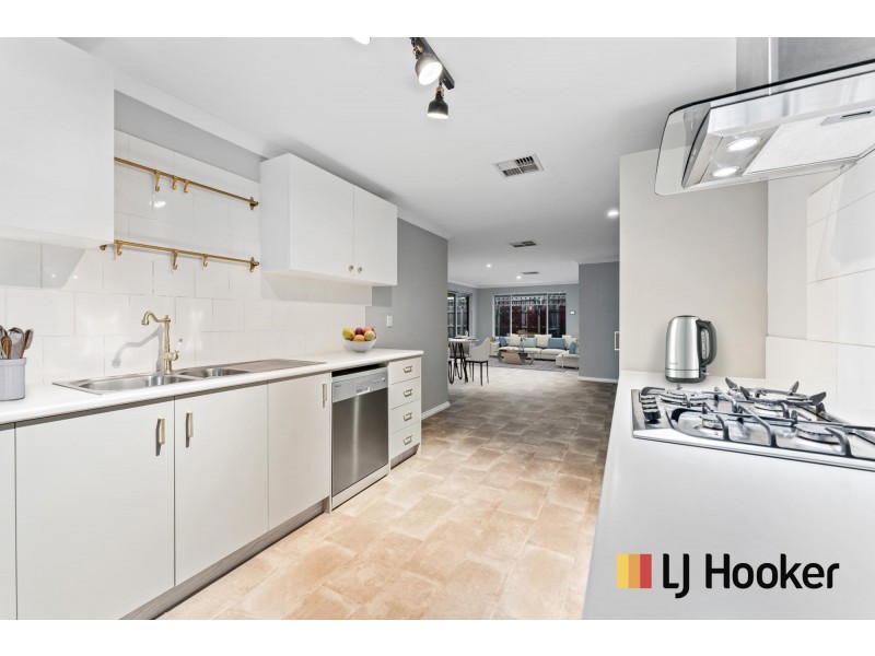 122A BRIXTON CRESCENT, Ellenbrook WA 6069