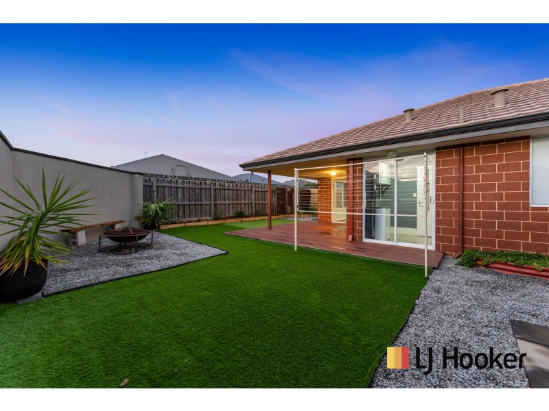 122A BRIXTON CRESCENT, Ellenbrook WA 6069
