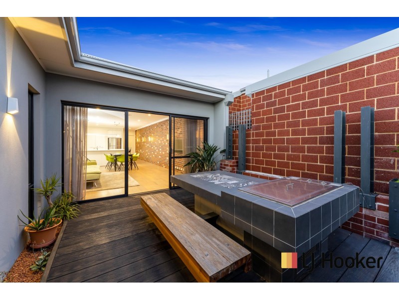 65 Trethowan Promenade, Alkimos WA 6038