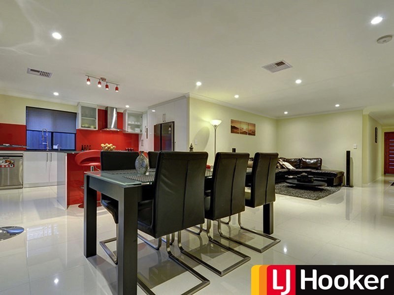 5 FLORIBUNDA GATE, Dayton WA 6055