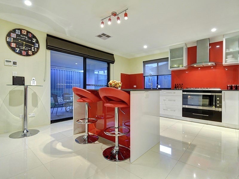 5 FLORIBUNDA GATE, Dayton WA 6055