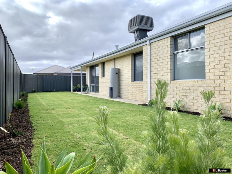 8 Integra Street, Aveley WA 6069