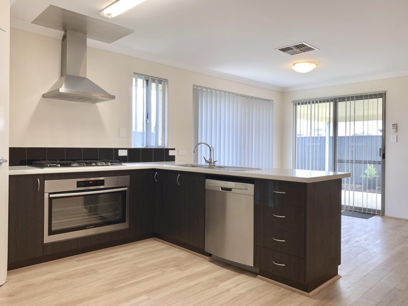 8 Integra Street, Aveley WA 6069