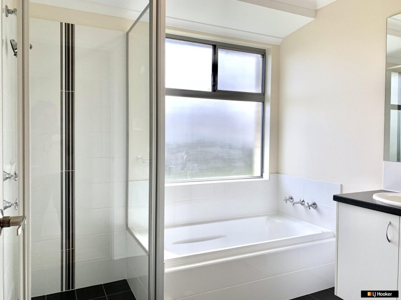 8 Integra Street, Aveley WA 6069