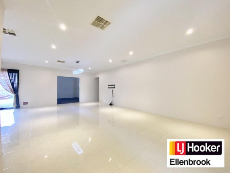 38 COB ROAD, Brabham WA 6055