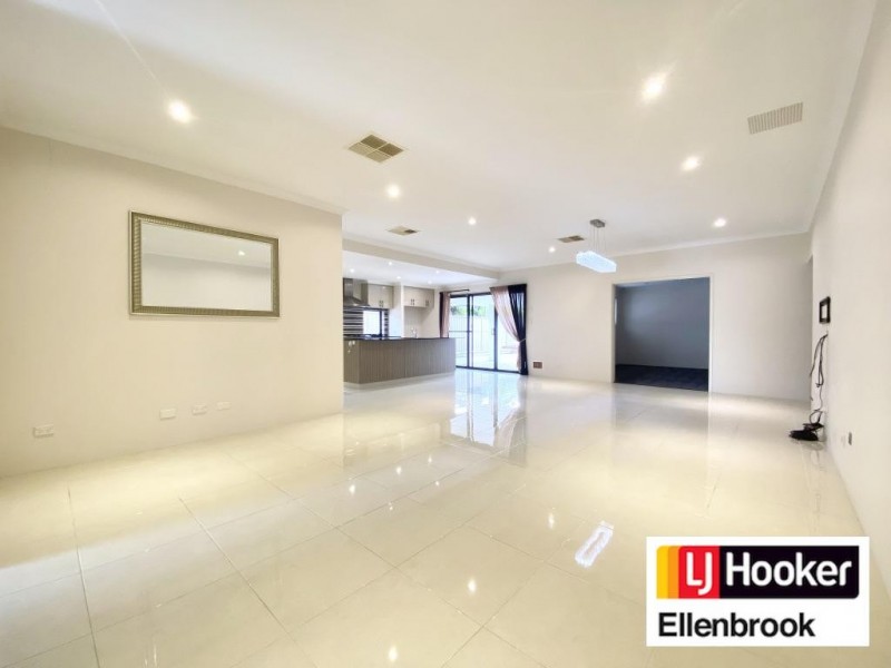 38 COB ROAD, Brabham WA 6055