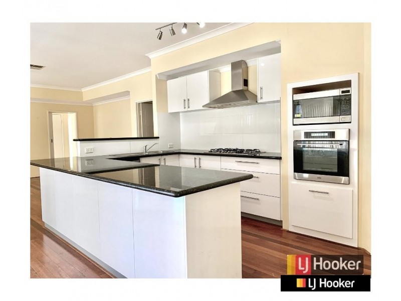 4 Heirisson Turn, Ellenbrook WA 6069