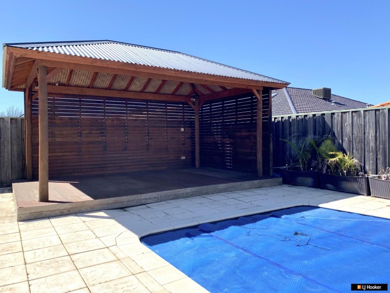 4 Heirisson Turn, Ellenbrook WA 6069
