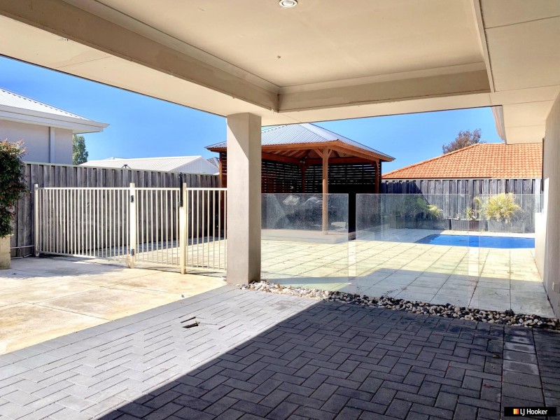 4 Heirisson Turn, Ellenbrook WA 6069