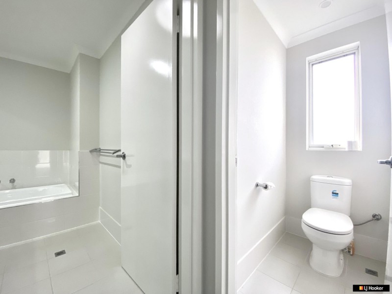 64 Strinesdale Boulevard, Aveley WA 6069