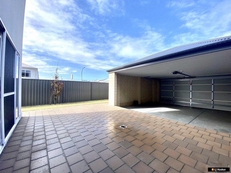 64 Strinesdale Boulevard, Aveley WA 6069