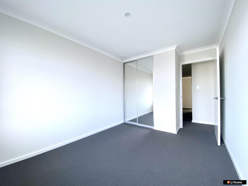 64 Strinesdale Boulevard, Aveley WA 6069