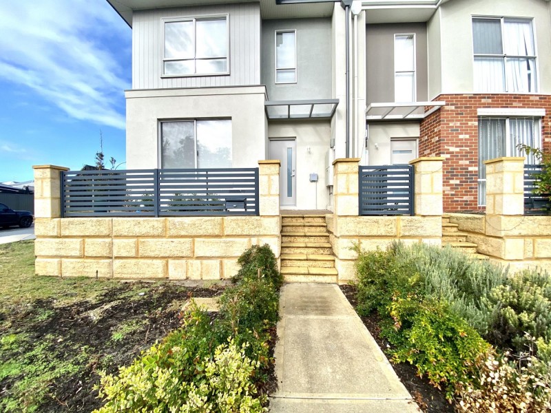 64 Strinesdale Boulevard, Aveley WA 6069