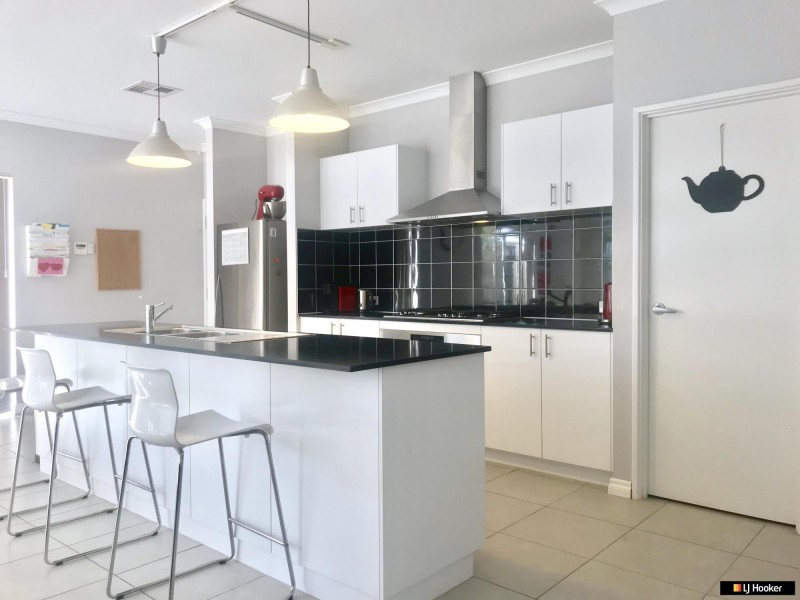 5 Gamin Vista, Aveley WA 6069