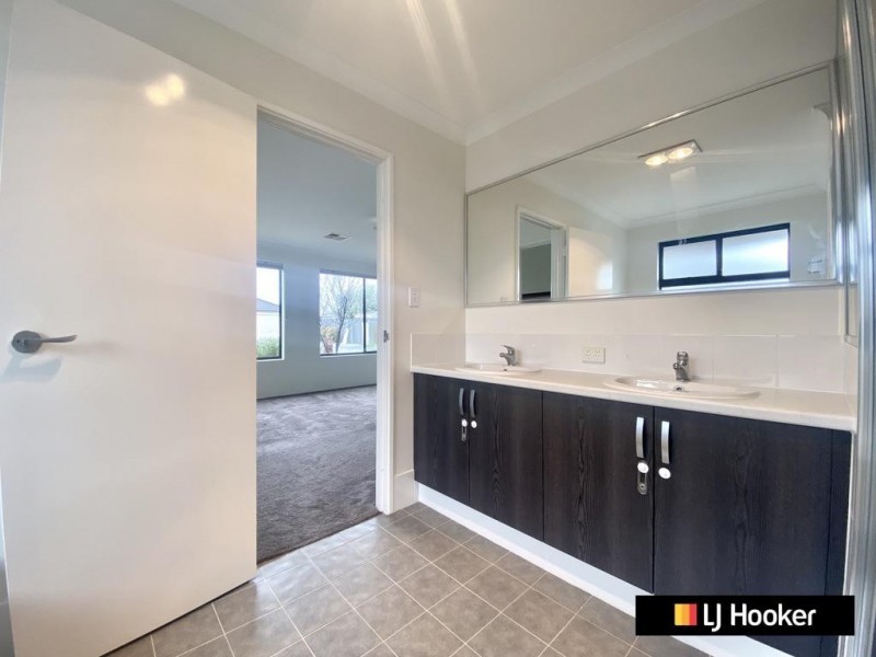 17 Rostratus Link, Dayton WA 6055