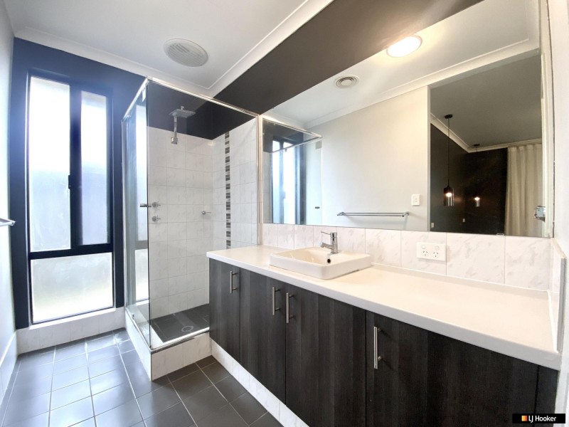 10 Torside Street, Aveley WA 6069