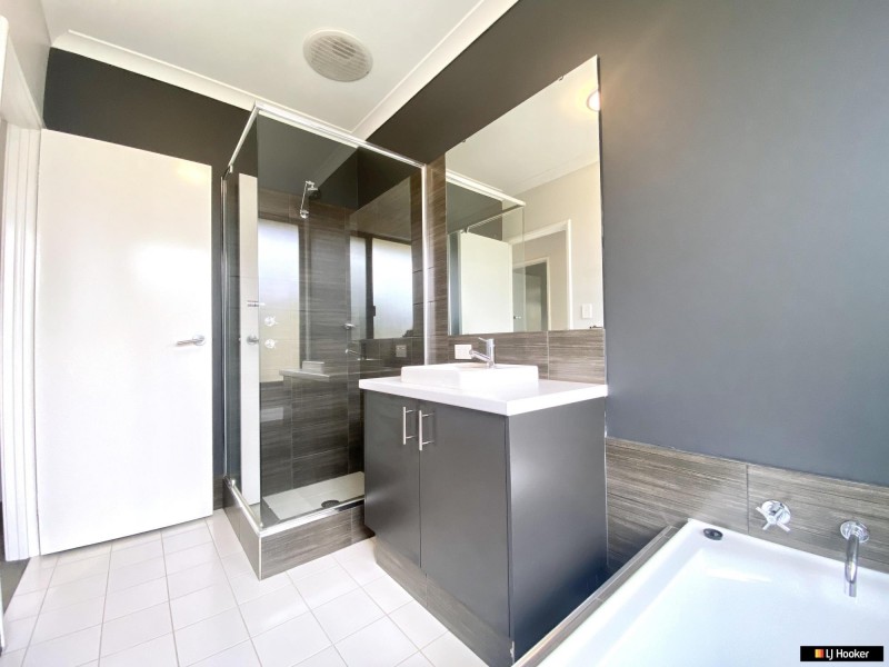 10 Torside Street, Aveley WA 6069