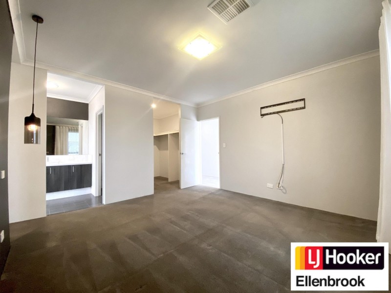 10 Torside Street, Aveley WA 6069