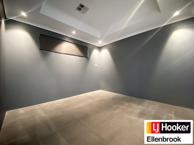 10 Torside Street, Aveley WA 6069