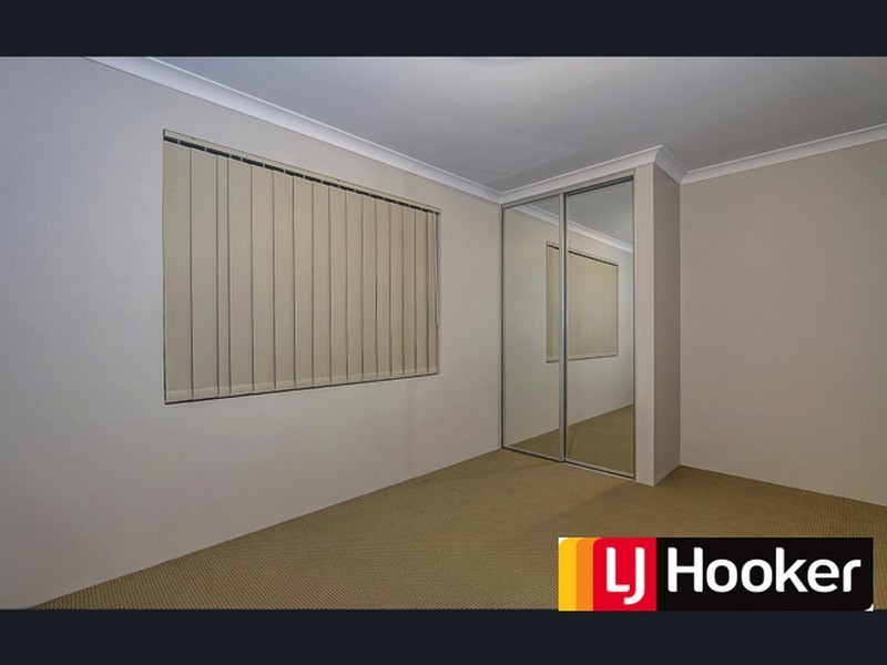 6 Dovestone Road, Aveley WA 6069