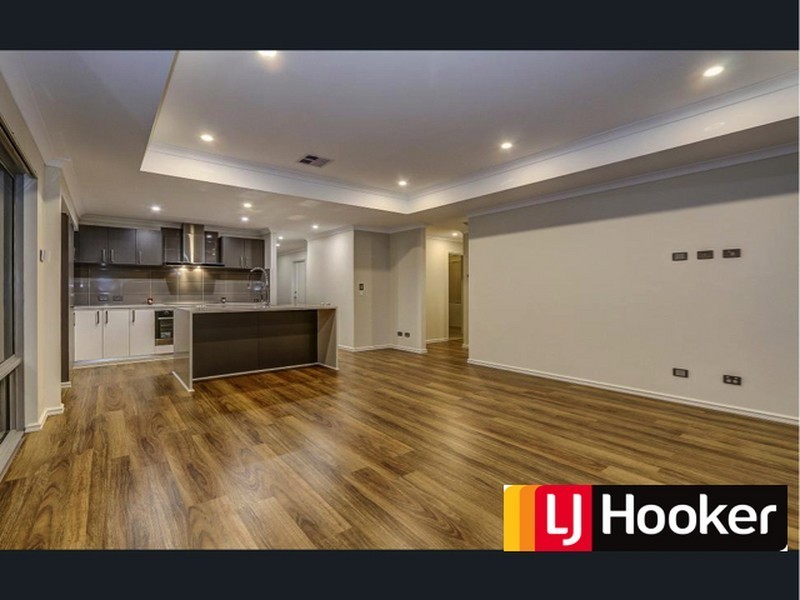 6 Dovestone Road, Aveley WA 6069