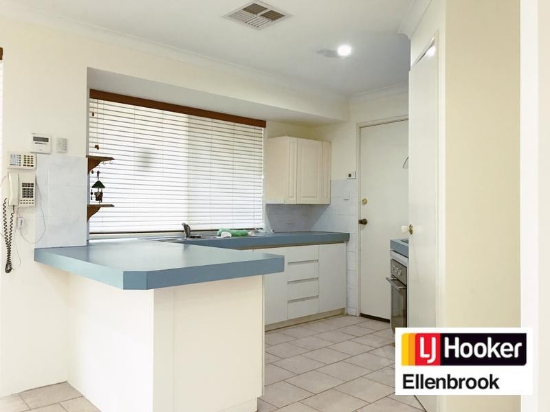 1 Bianchi Place, Alexander Heights WA 6064