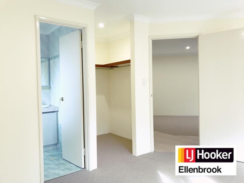 1 Bianchi Place, Alexander Heights WA 6064