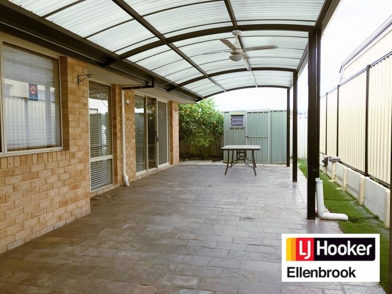 1 Bianchi Place, Alexander Heights WA 6064