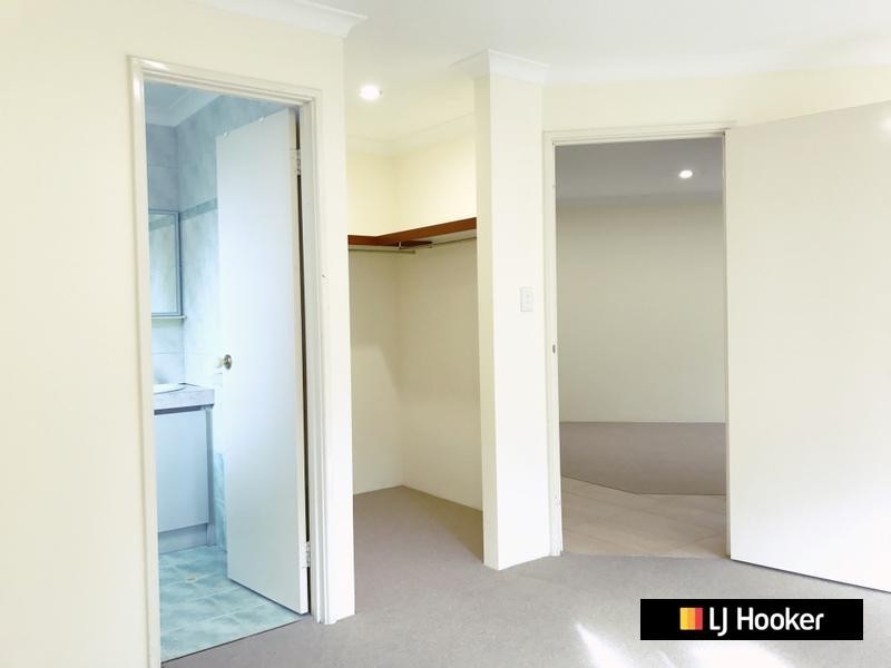 1 Bianchi Place, Alexander Heights WA 6064