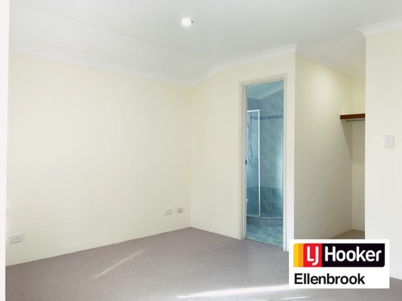 1 Bianchi Place, Alexander Heights WA 6064