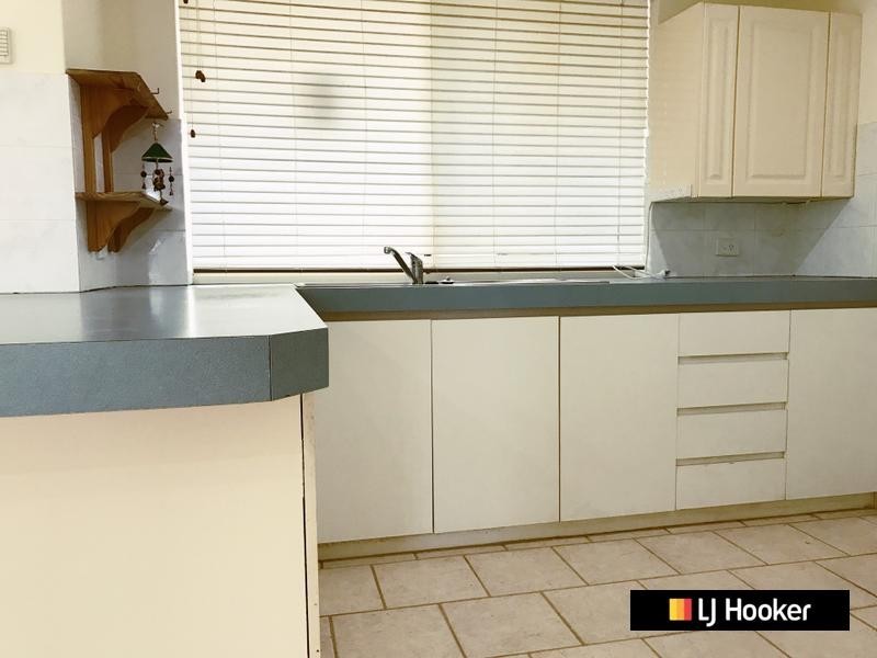 1 Bianchi Place, Alexander Heights WA 6064