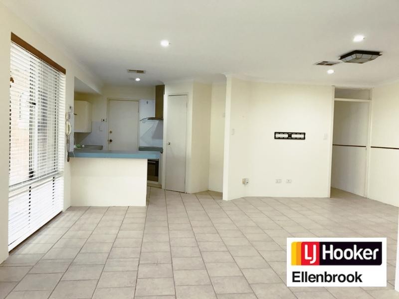 1 Bianchi Place, Alexander Heights WA 6064