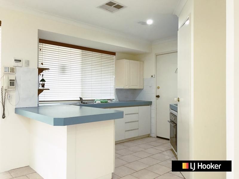 1 Bianchi Place, Alexander Heights WA 6064