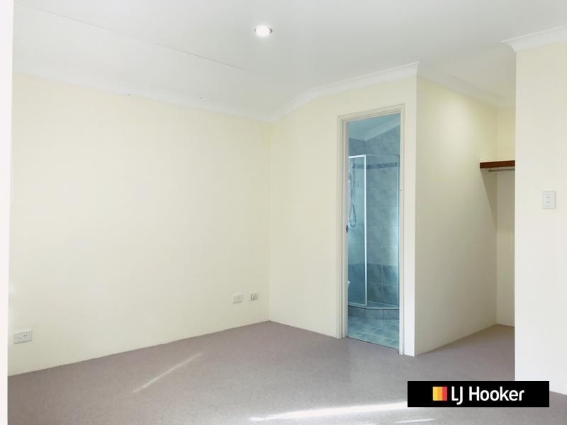 1 Bianchi Place, Alexander Heights WA 6064