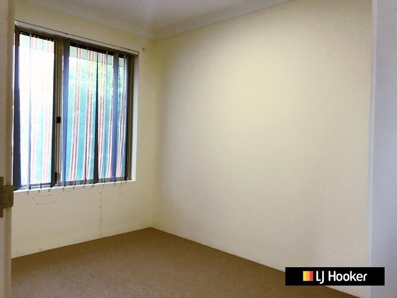 1 Bianchi Place, Alexander Heights WA 6064