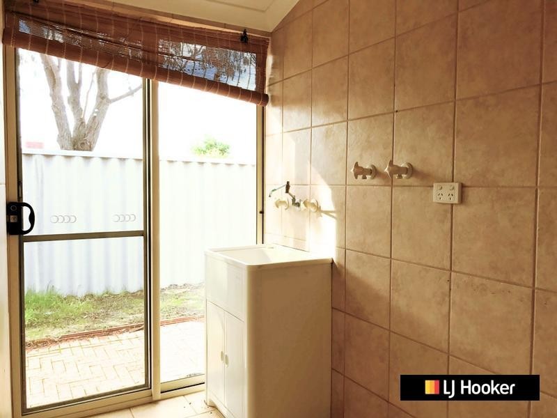 1 Bianchi Place, Alexander Heights WA 6064