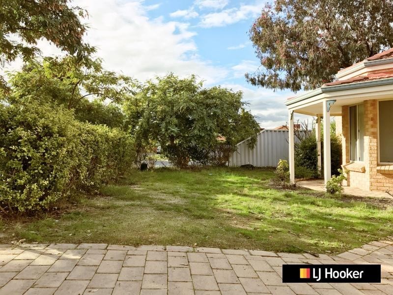 1 Bianchi Place, Alexander Heights WA 6064