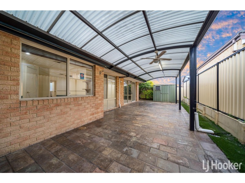 1 Bianchi Place, Alexander Heights WA 6064