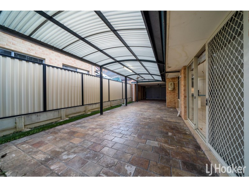 1 Bianchi Place, Alexander Heights WA 6064