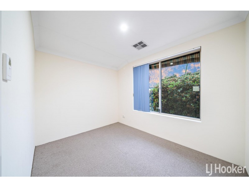 1 Bianchi Place, Alexander Heights WA 6064