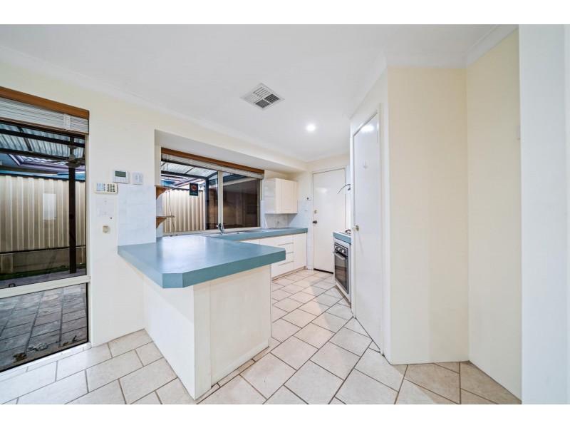 1 Bianchi Place, Alexander Heights WA 6064