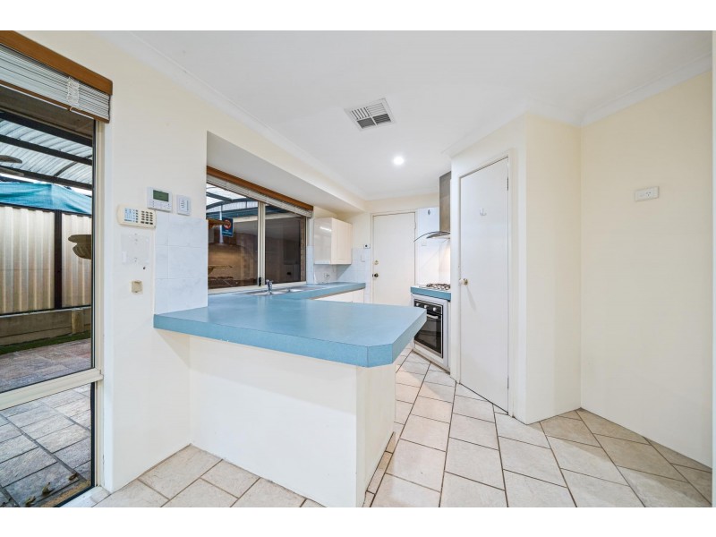 1 Bianchi Place, Alexander Heights WA 6064